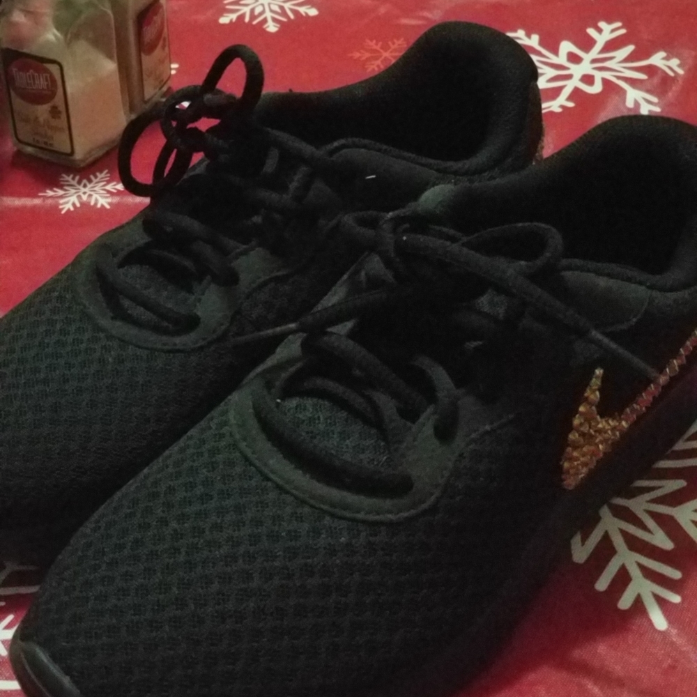 Customized  womens  nike 7.5